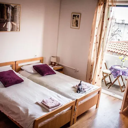 Mit Balkon Fuer Zwei Personen *