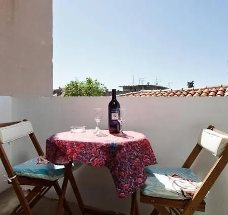 Mit Balkon Fuer Zwei Personen * 斯普利特